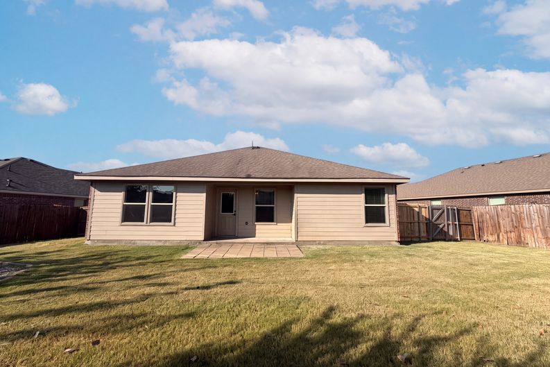 Photo 5 of 27 of 315 Elam Dr, Anna, TX