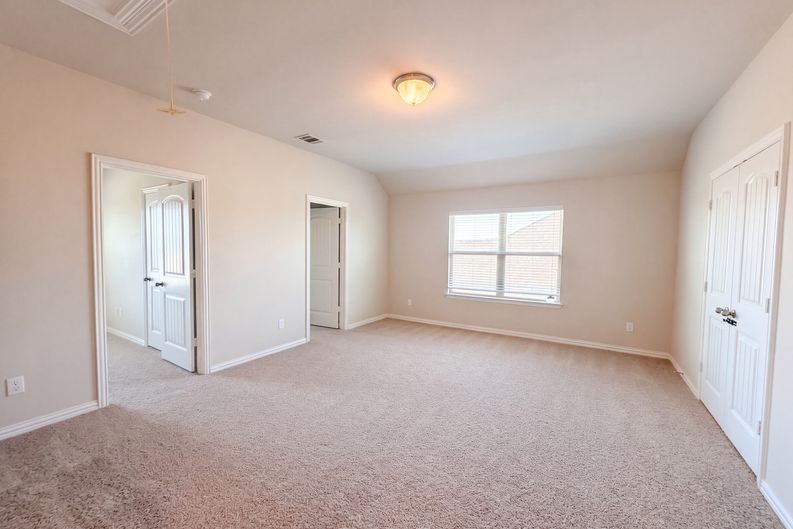 Photo 11 of 22 of 2054 Avondown Rd, Forney, TX