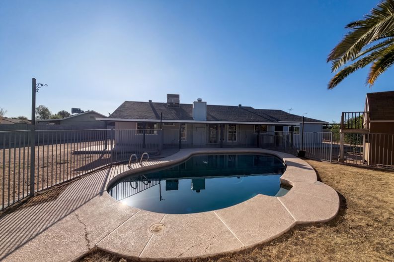 Photo 5 of 28 of 7120 W Leith Ln, Peoria, AZ