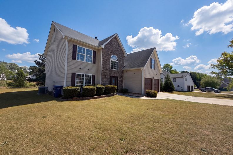 Photo 22 of 25 of 2925 Lake Port Dr, Snellville, GA