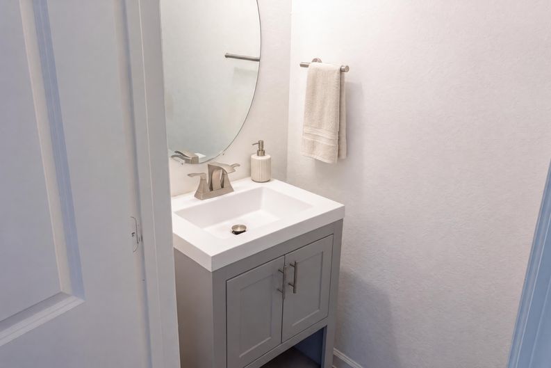 Photo 16 of 20 of 4026 NW 10th Pl, Plantation, FL