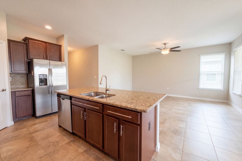 Photo 8 of 29 of 1958 Commander Way, Kissimmee, FL