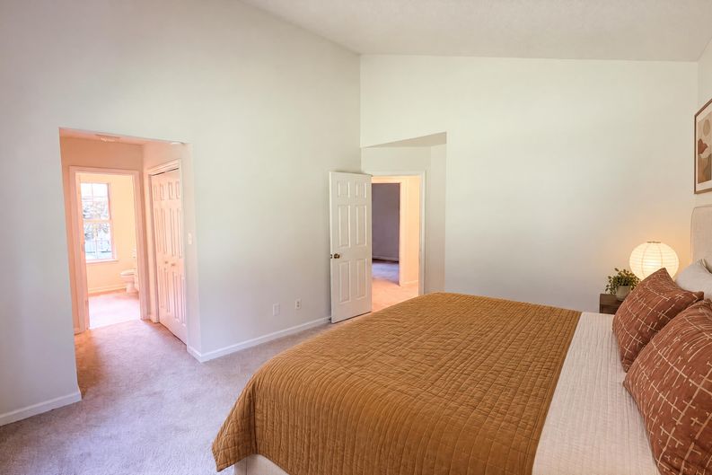 Photo 4 of 17 of 6223 Sunbridge Ct, Charlotte, NC