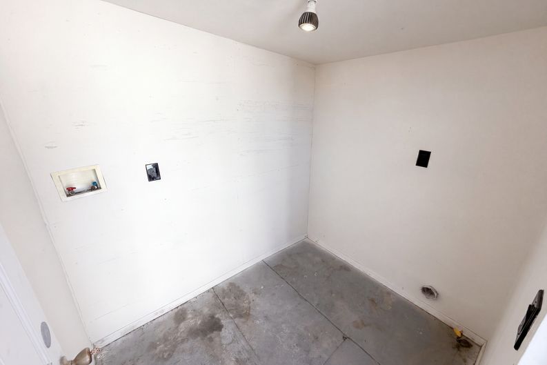 Photo 19 of 27 of 15343 Pimenta Ave, Paramount, CA