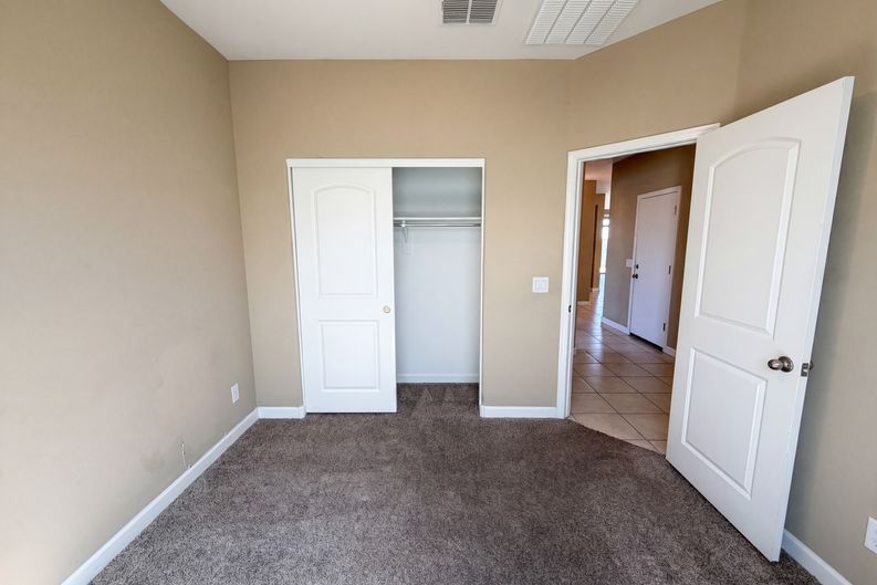 Photo 13 of 28 of 2425 S 235th Dr, Buckeye, AZ