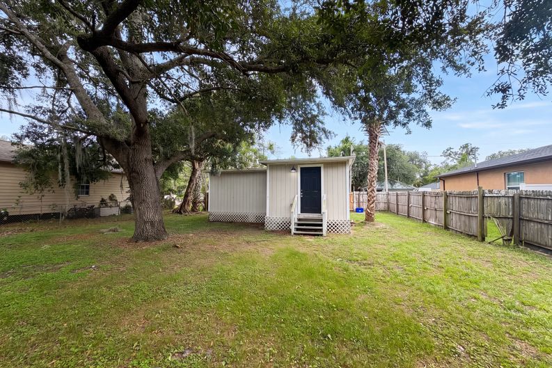 Photo 22 of 23 of 1506 W 16th St, Sanford, FL