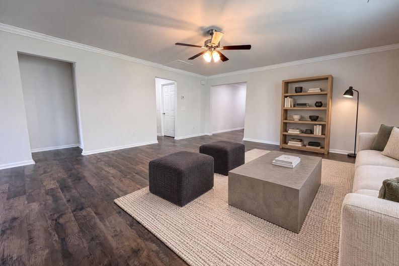 Photo 7 of 17 of 211 Emerald Isle Dr, Moncks Corner, SC