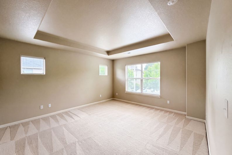 Photo 15 of 23 of 1724 SW Willowview Ter, Beaverton, OR