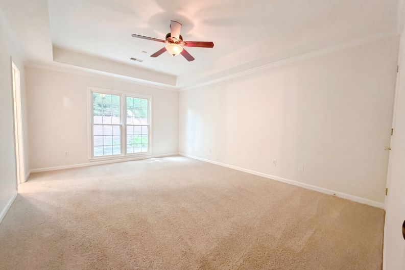 Photo 4 of 24 of 1900 Stone Brook Ln, Birmingham, AL