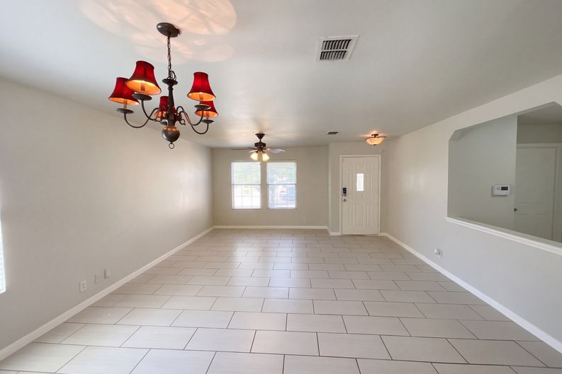 Photo 3 of 11 of 10914 Rivera Cv, San Antonio, TX