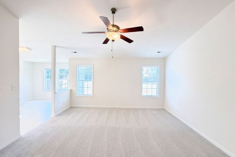 Photo 8 of 19 of 10215 Orchard Grass Ct, Charlotte, NC