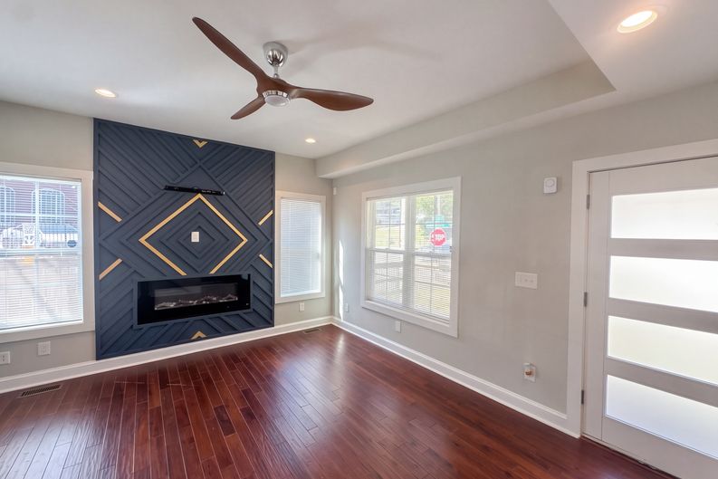 Photo 10 of 76 of 213 Joseph E Lowery Blvd NW, Atlanta, GA