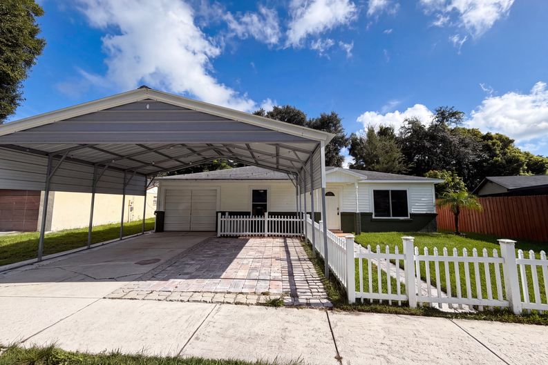 Photo 15 of 19 of 7233 W Thomas Jefferson Cir W, Bartow, FL