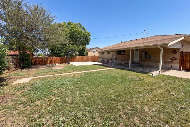 Photo 5 of 22 of 5421 Raritan Way, Denver, CO