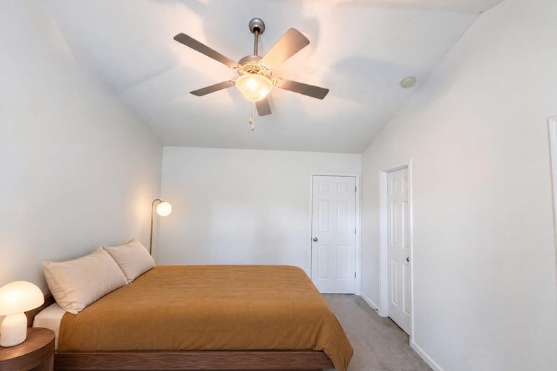 Photo 16 of 19 of 470 Kinsman Ct, Fuquay Varina, NC