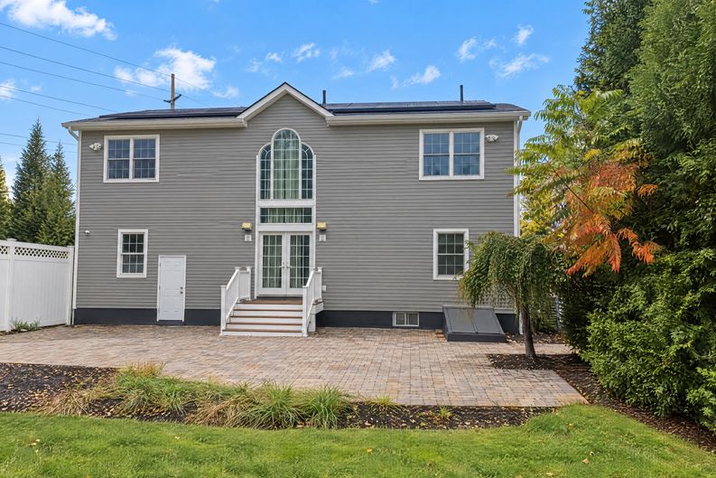 Photo 5 of 53 of 84 Maple Ave, Fishkill, NY