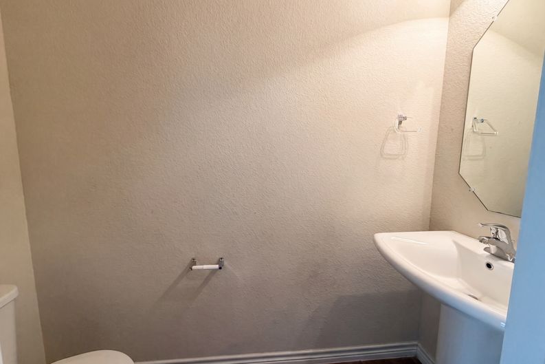 Photo 12 of 24 of 824 Tuscan Rd, Harker Heights, TX