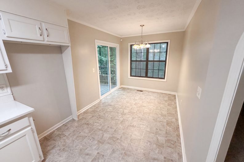 Photo 8 of 24 of 4628 Sapling Ct, Douglasville, GA