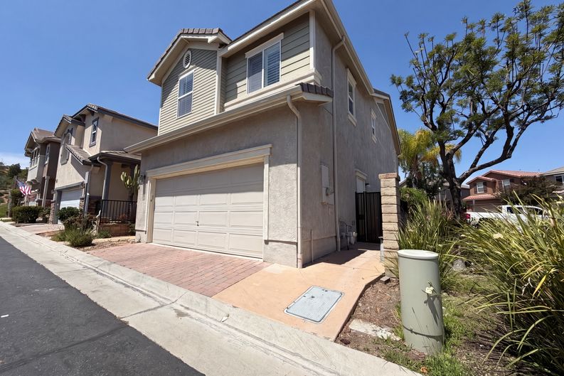 Photo 21 of 26 of 29202 Cowboy Ct, Valencia, CA