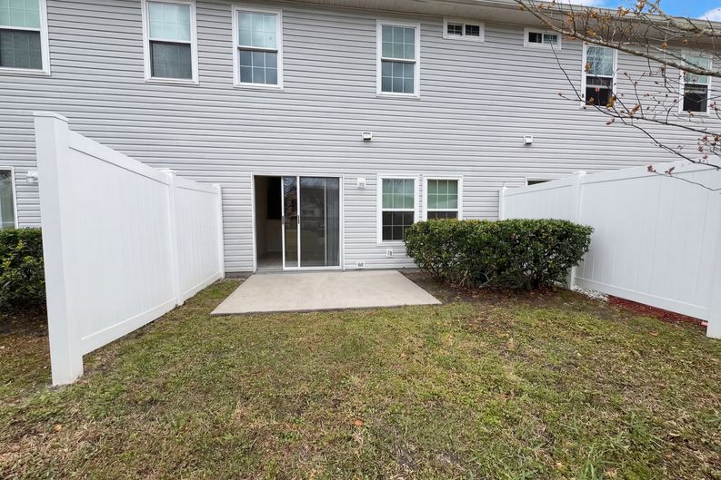 Photo 5 of 17 of 1539 Biscayne Bay Dr, Jacksonville, FL