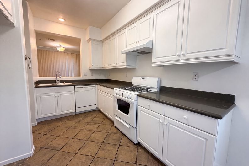 Photo 10 of 26 of 39180 Anchor Bay, Murrieta, CA