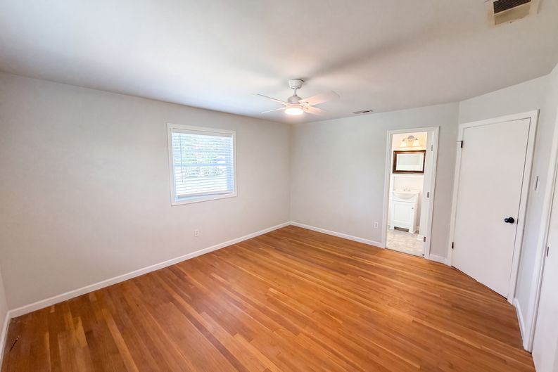 Photo 9 of 21 of 608 E Ryder Ave, Landis, NC