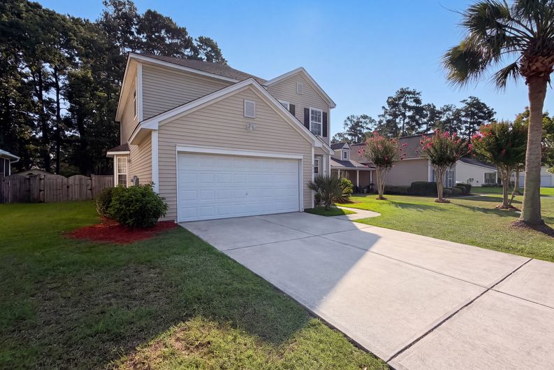 Photo 24 of 26 of 9325 Ayscough Rd, Summerville, SC