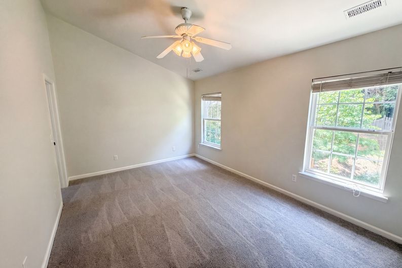 Photo 10 of 17 of 8409 Aztec Dawn Ct, Raleigh, NC