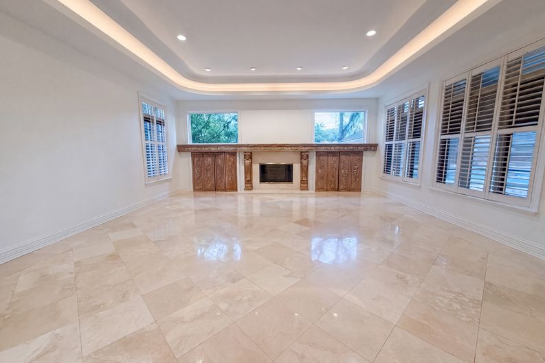 Photo 4 of 59 of 4407 W Dale Ave, Tampa, FL