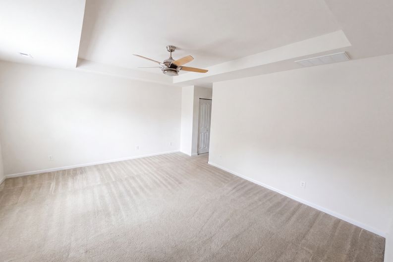 Photo 4 of 17 of 17240 Westmill Ln, Charlotte, NC