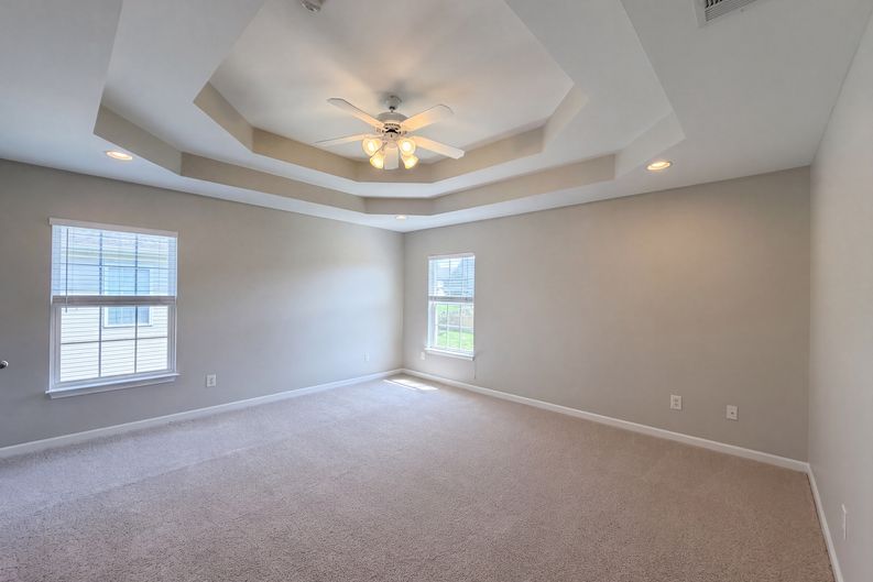 Photo 15 of 29 of 3010 Feradach Ln, Spring Hill, TN