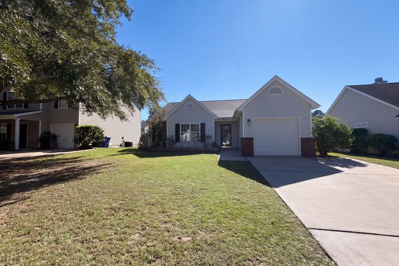 Photo 19 of 20 of 5138 Thornton Dr, Summerville, SC