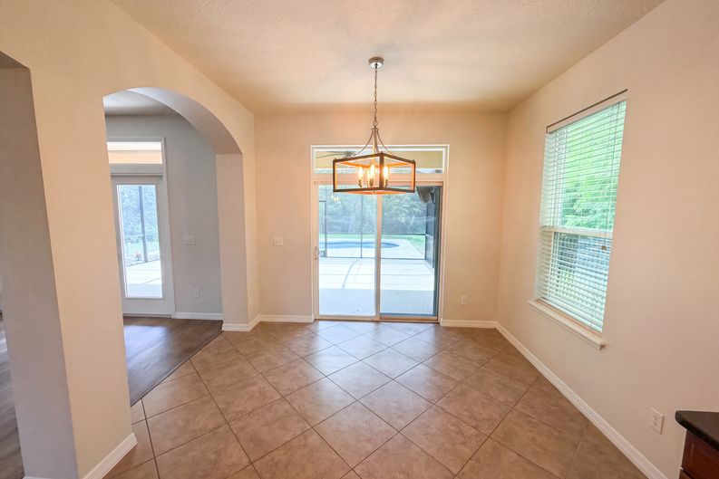 Photo 12 of 46 of 280 Chandler Cir, Oviedo, FL