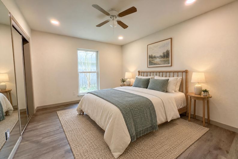Photo 11 of 19 of 10726 Sugar Hill Dr, Houston, TX