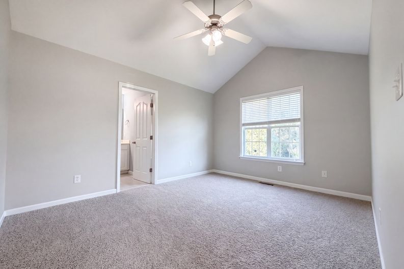 Photo 4 of 20 of 161 Patterdale Pl, Benson, NC