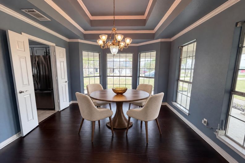 Photo 9 of 22 of 4014 Ovilla Rd, Waxahachie, TX