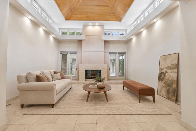 Photo 3 of 49 of 4986 S Fillmore Ct, Englewood, CO