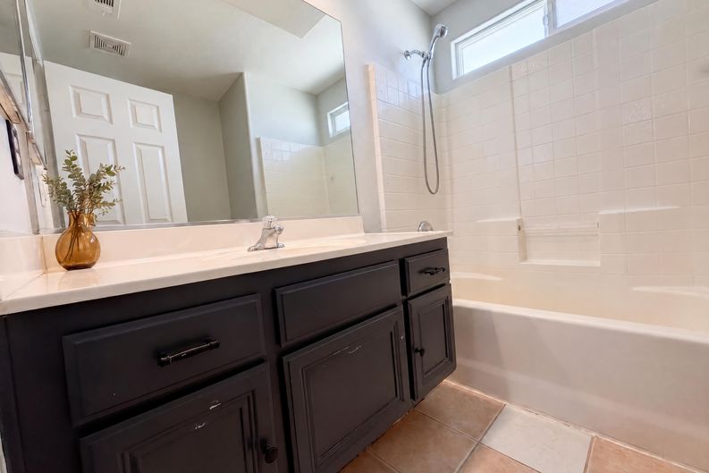 Photo 14 of 28 of 13185 Great Falls Ave, Victorville, CA