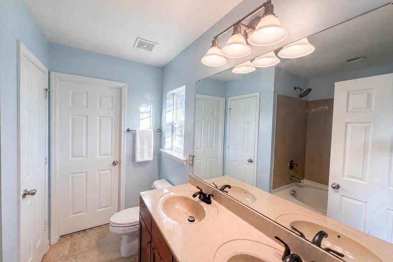 Photo 13 of 17 of 192 Solheim Ln, Raleigh, NC