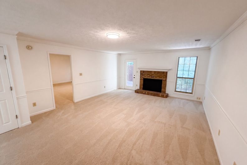 Photo 8 of 23 of 17 Dover Trl, Peachtree City, GA