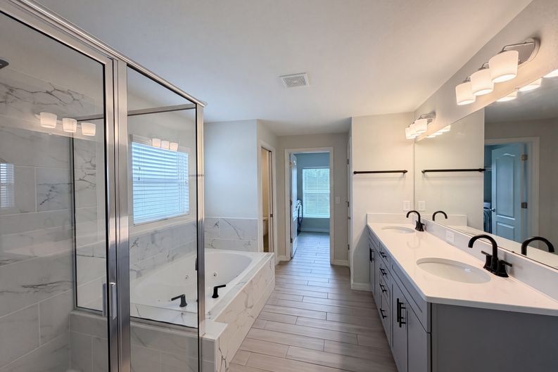 Photo 16 of 29 of 4510 Penkert Pl, Lakeland, FL