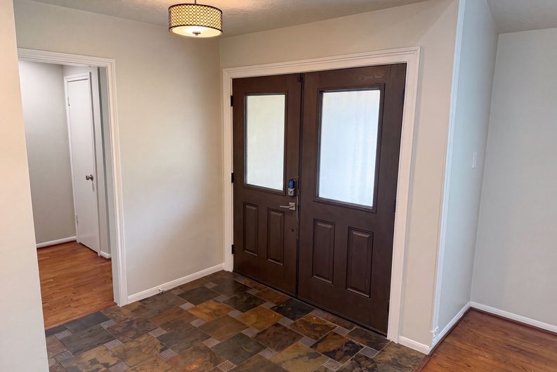 Photo 6 of 26 of 14923 Aspen Hills Dr, Houston, TX