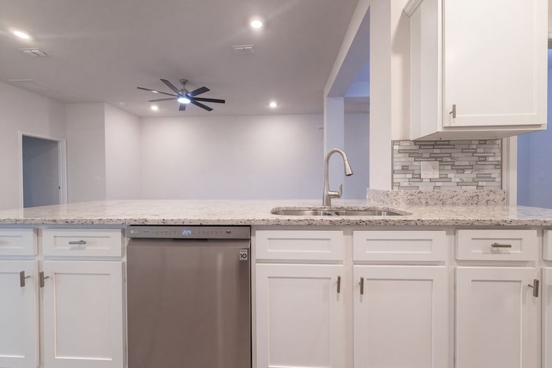 Photo 7 of 33 of 5938 164th Ave E, Parrish, FL