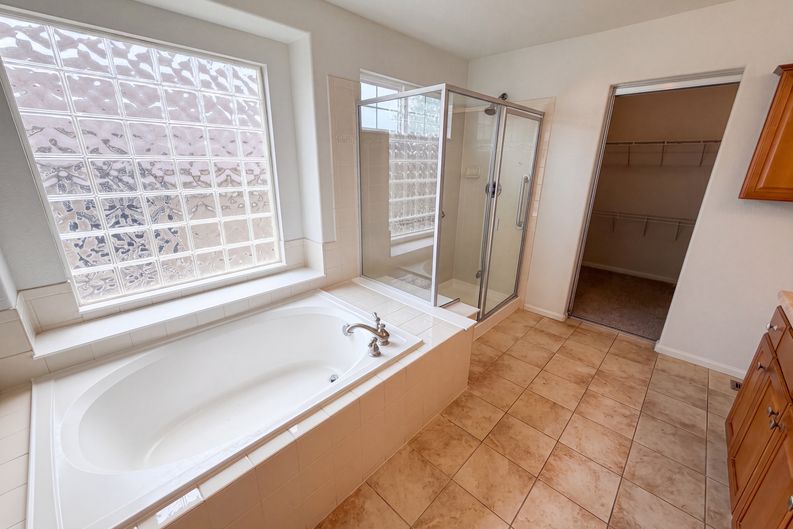 Photo 15 of 32 of 2802 S Ireland Way, Aurora, CO