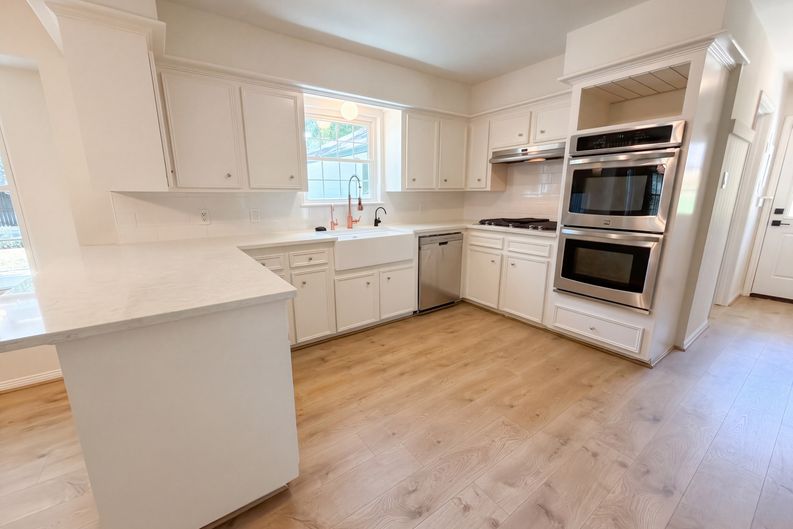 Photo 8 of 34 of 6411 Bayonne Dr, Spring, TX