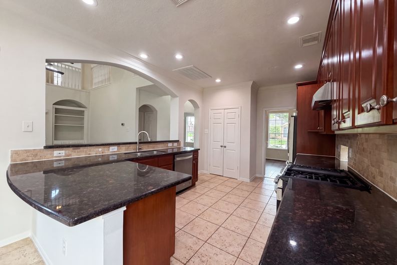 Photo 10 of 33 of 3106 Forrester Dr, Pearland, TX