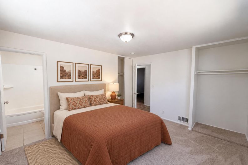 Photo 4 of 18 of 3168 W Lehi Dr, West Valley City, UT