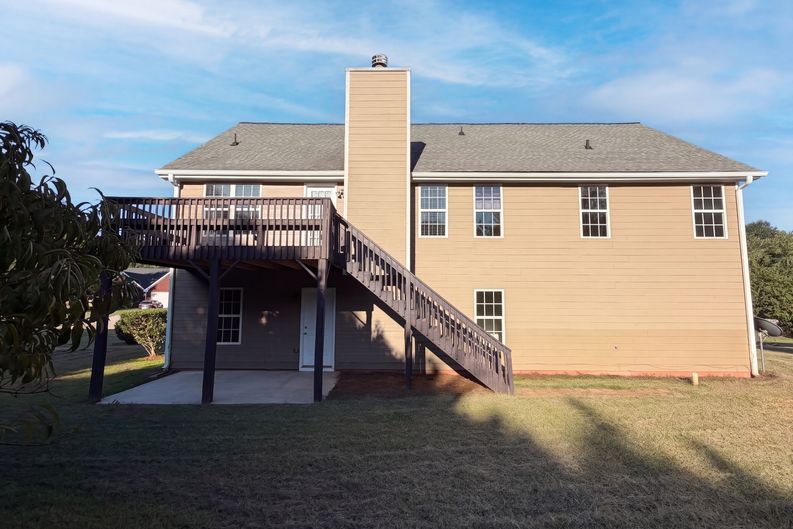 Photo 9 of 100 of 70 Feldspar Dr, Jefferson, GA