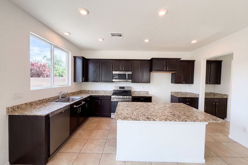 Photo 13 of 52 of 4036 White Opal St, Las Vegas, NV