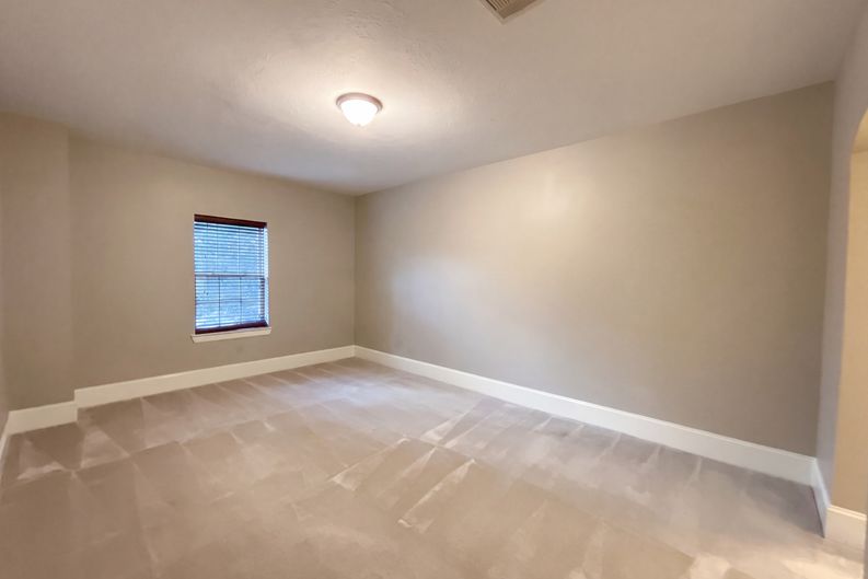 Photo 18 of 27 of 31403 Imperial Bluff Ct, Spring, TX